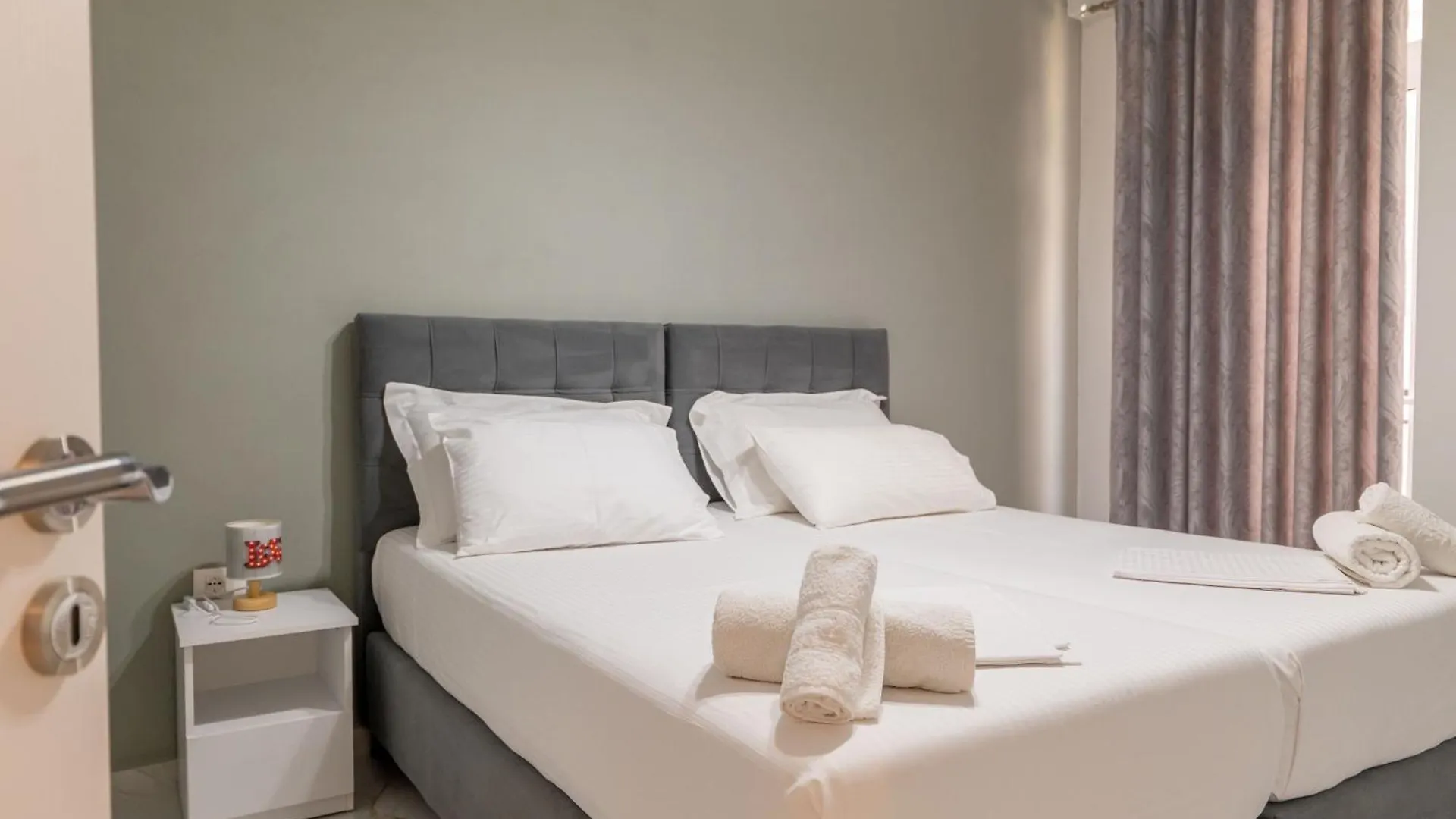 Relaxing Apartment Near The Beach Sarandë Albanien